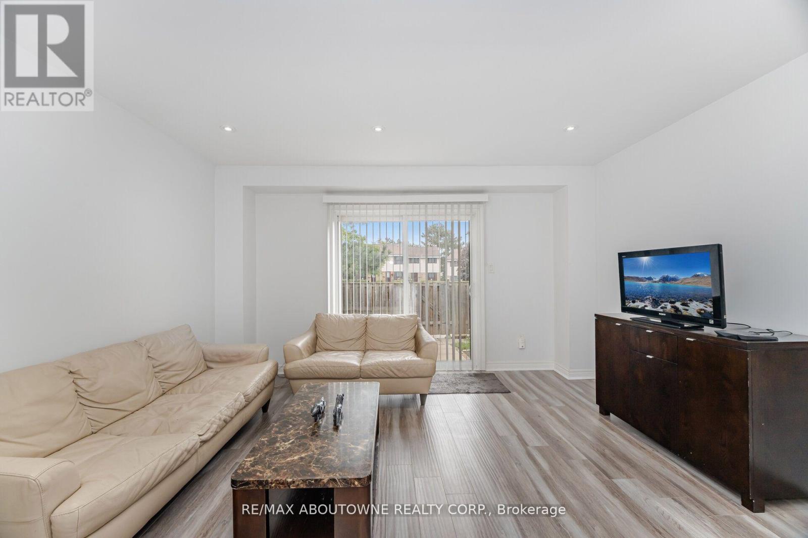 27 - 2779 Gananoque Drive, Mississauga, Ontario  L5N 2E4 - Photo 11 - W13121838
