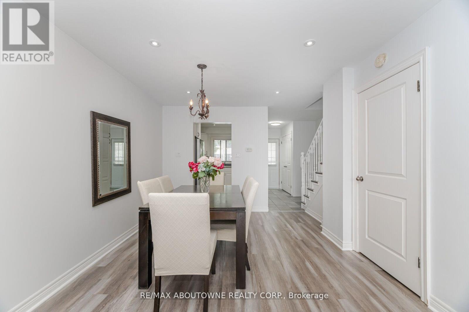 27 - 2779 Gananoque Drive, Mississauga, Ontario  L5N 2E4 - Photo 9 - W13121838