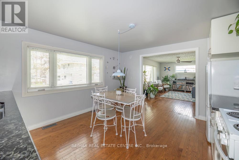 111 Elizabeth Street W, West Grey, Ontario  N0G 1R0 - Photo 14 - X13121606