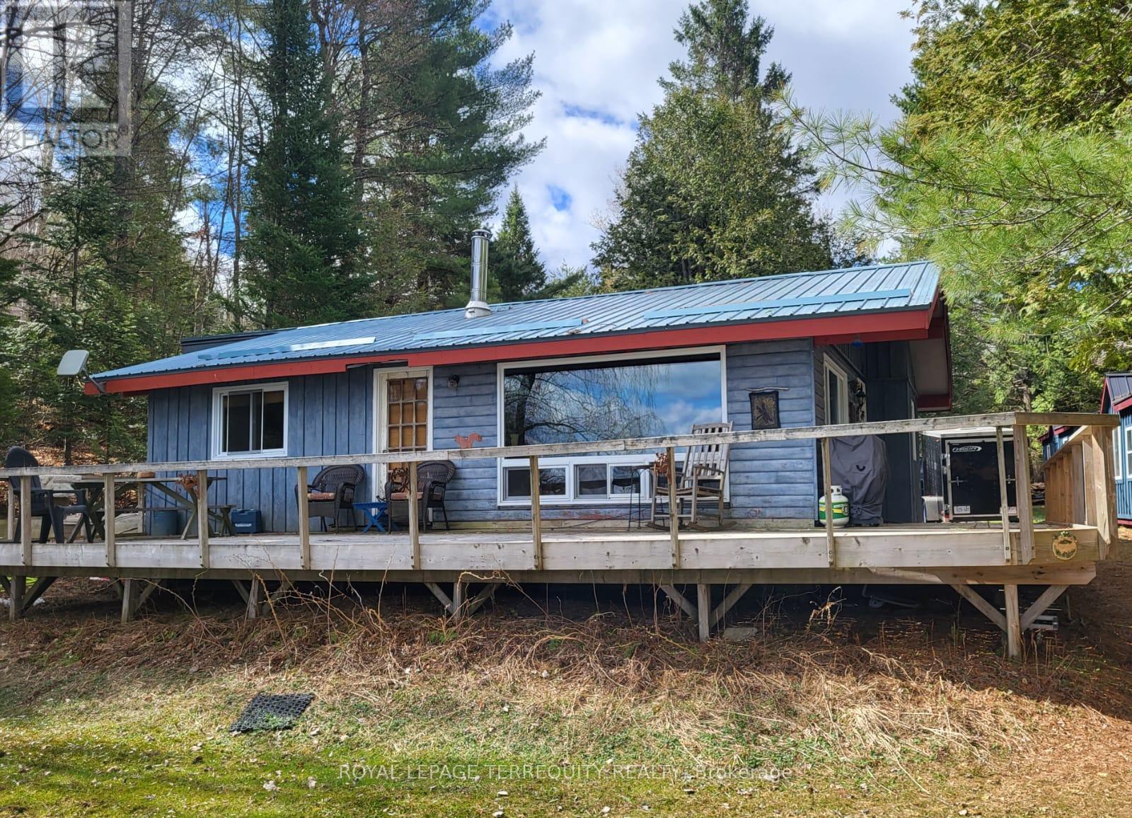 1012 SHAMROCK LANE, dysart et al (guilford), Ontario