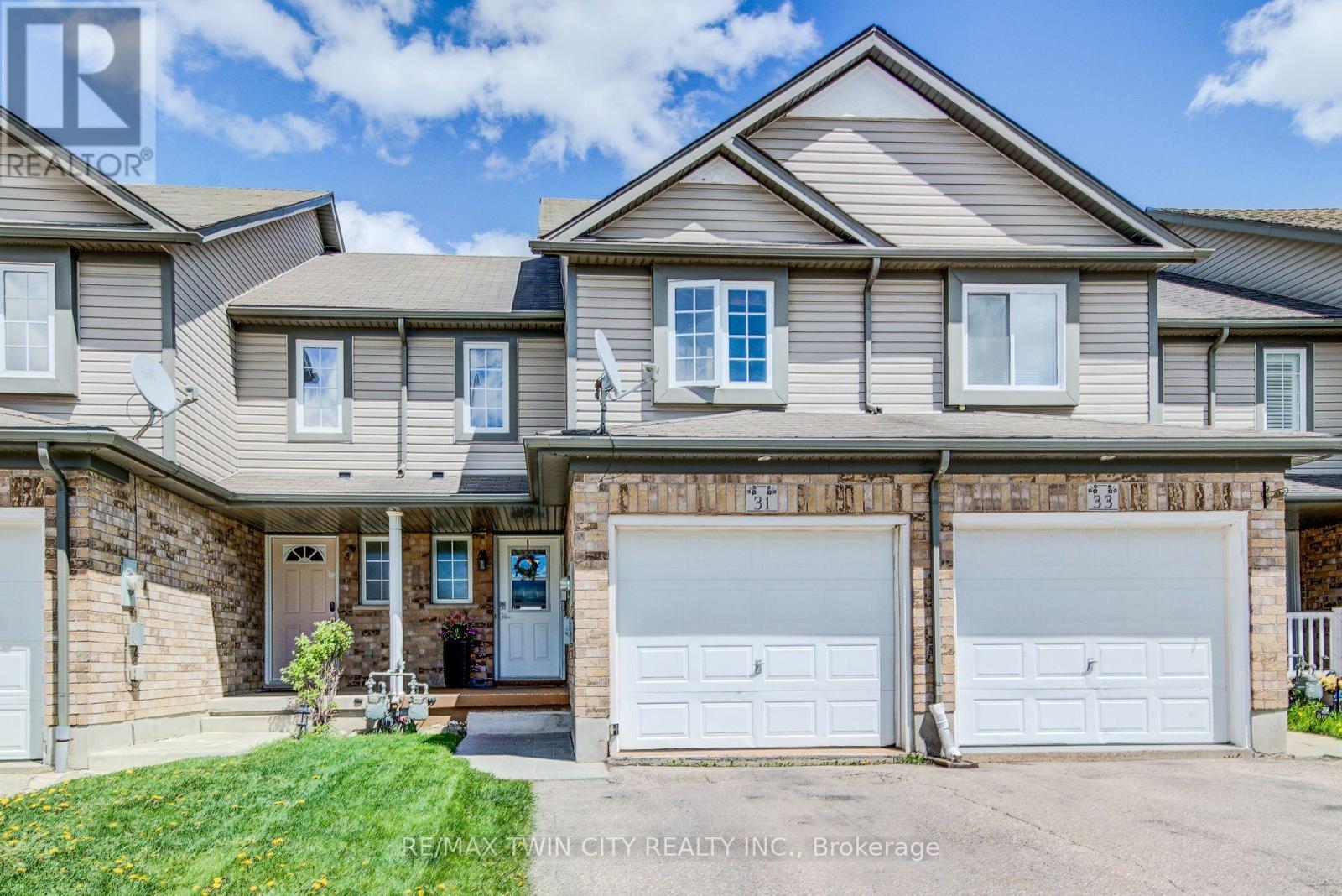 31 RED CLOVER CRESCENT, Kitchener, Ontario