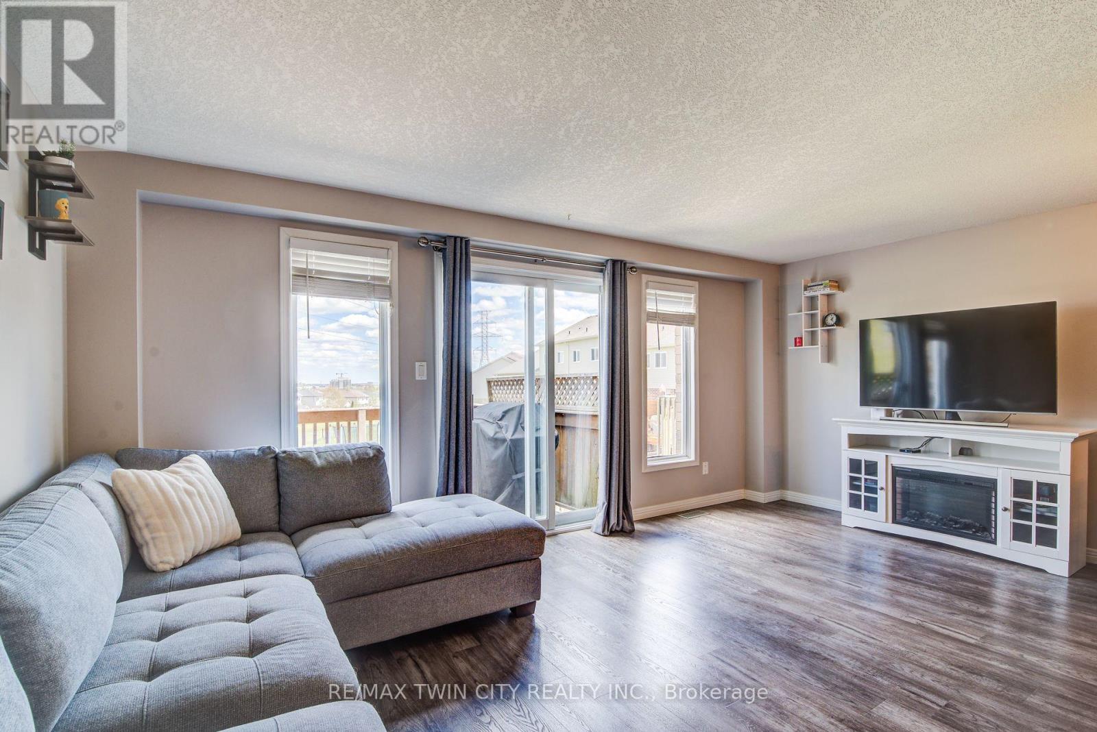31 Red Clover Crescent, Kitchener, Ontario  N2E 4G8 - Photo 18 - X13121612