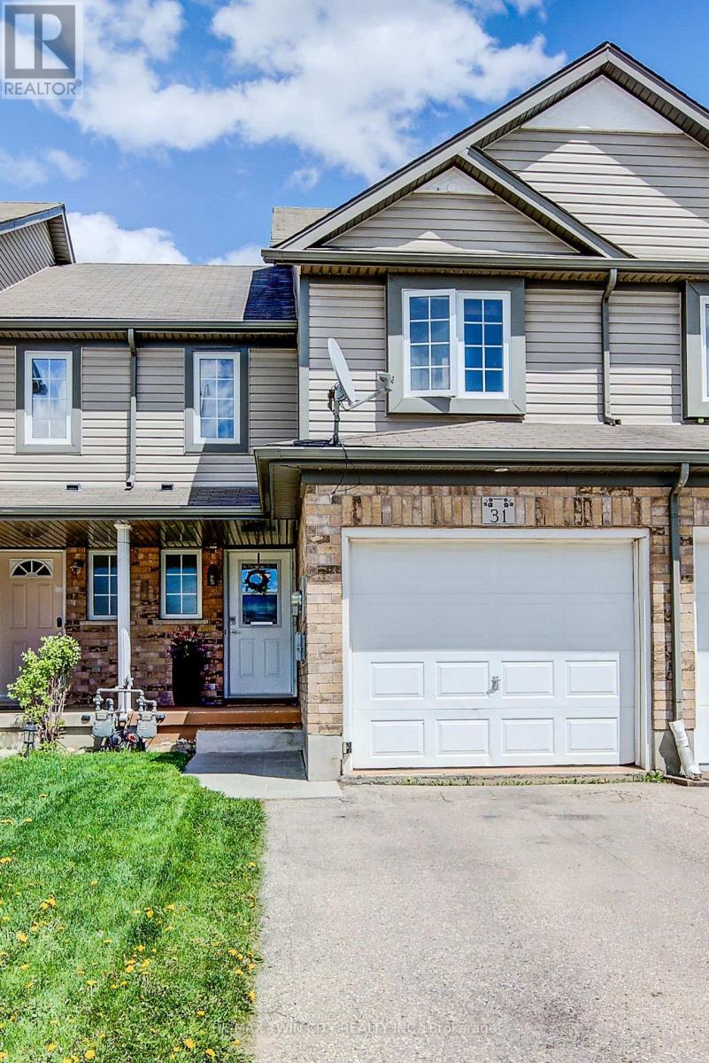 31 Red Clover Crescent, Kitchener, Ontario  N2E 4G8 - Photo 3 - X13121612
