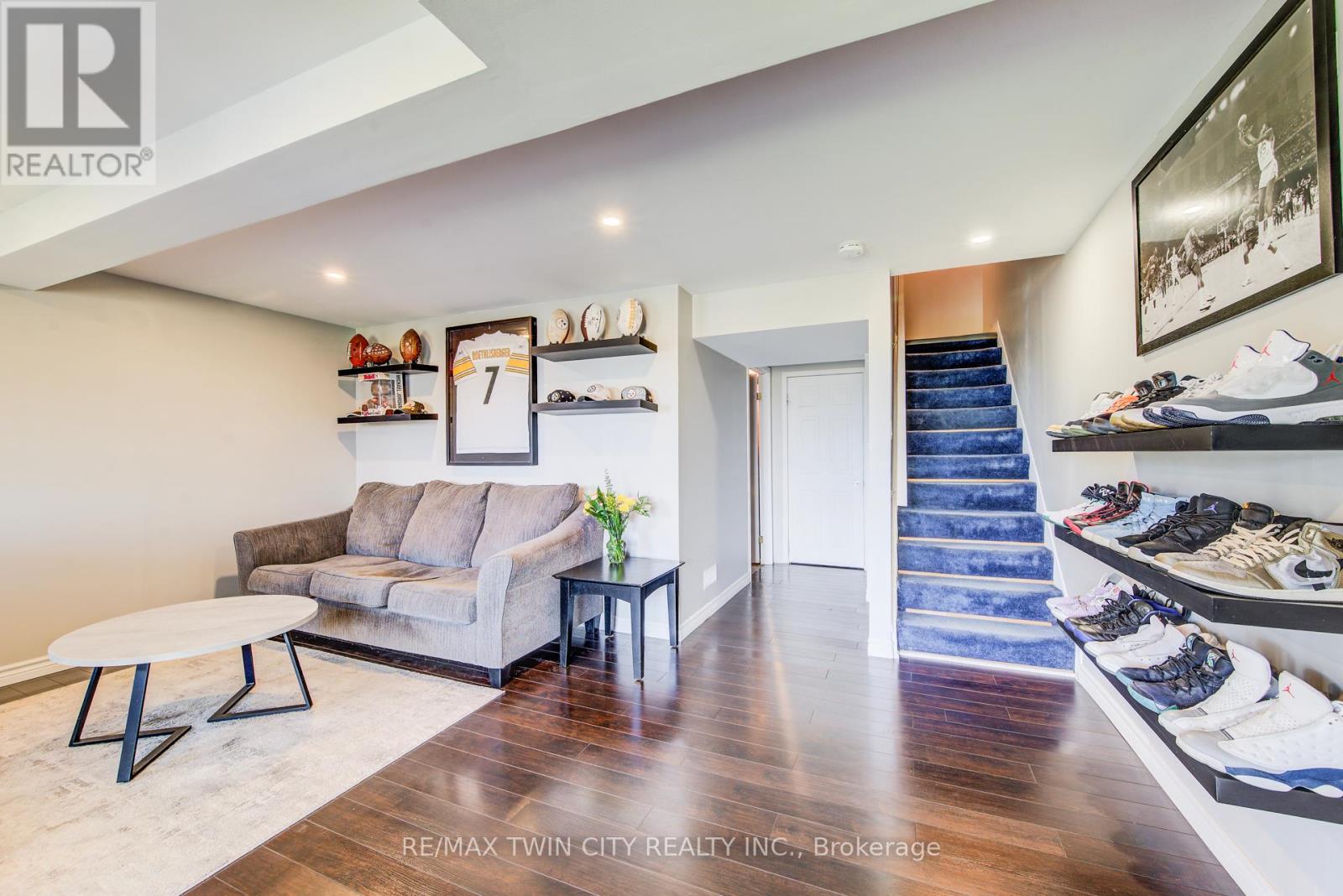 31 Red Clover Crescent, Kitchener, Ontario  N2E 4G8 - Photo 36 - X13121612