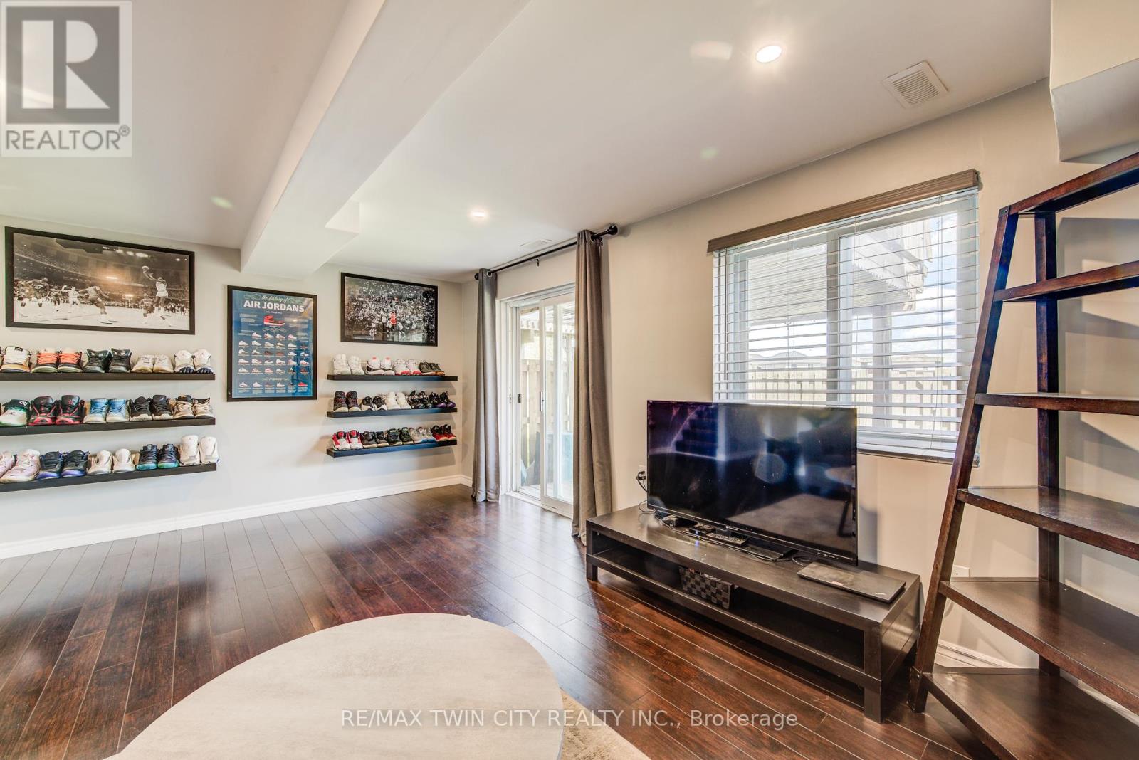 31 Red Clover Crescent, Kitchener, Ontario  N2E 4G8 - Photo 39 - X13121612