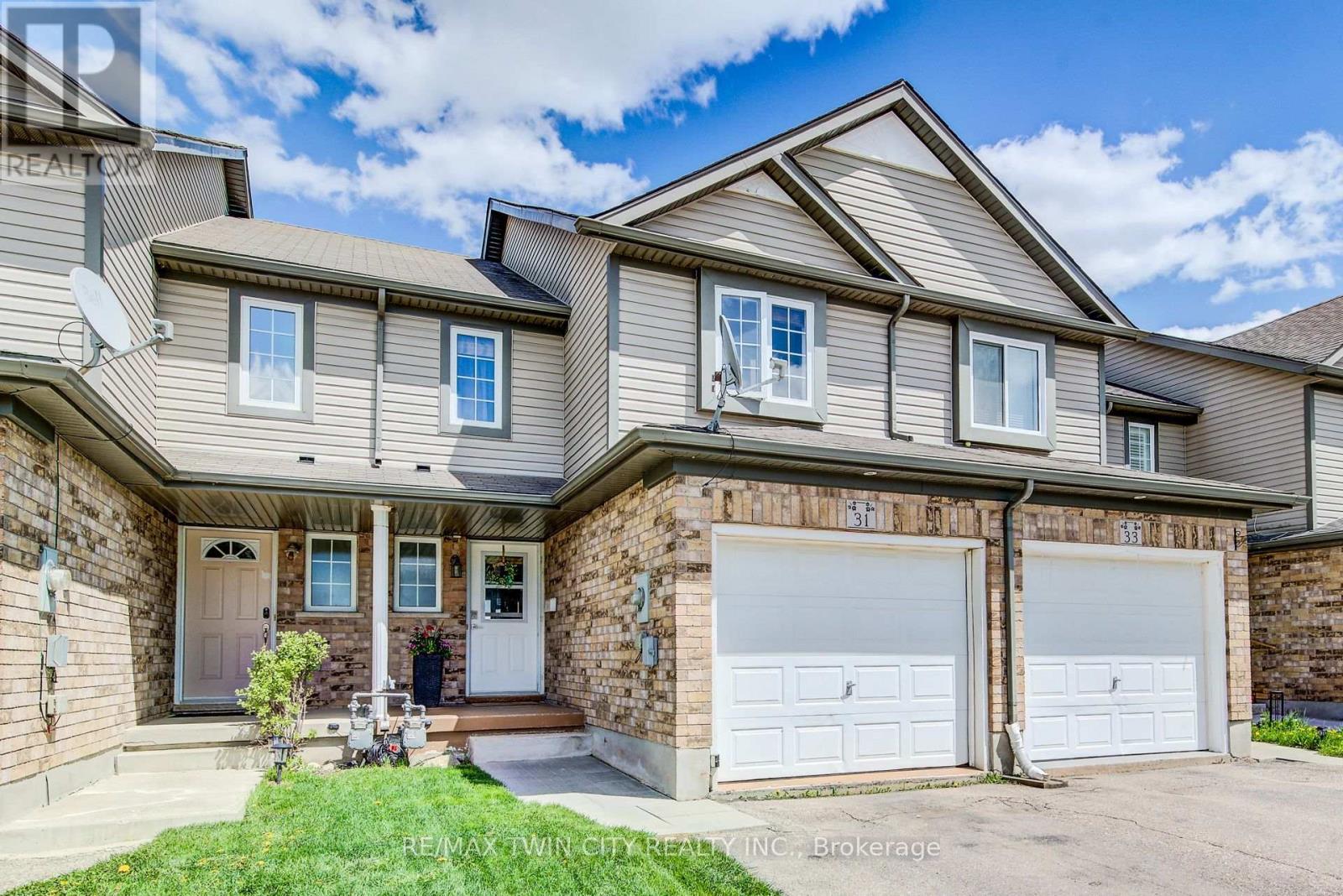 31 Red Clover Crescent, Kitchener, Ontario  N2E 4G8 - Photo 5 - X13121612