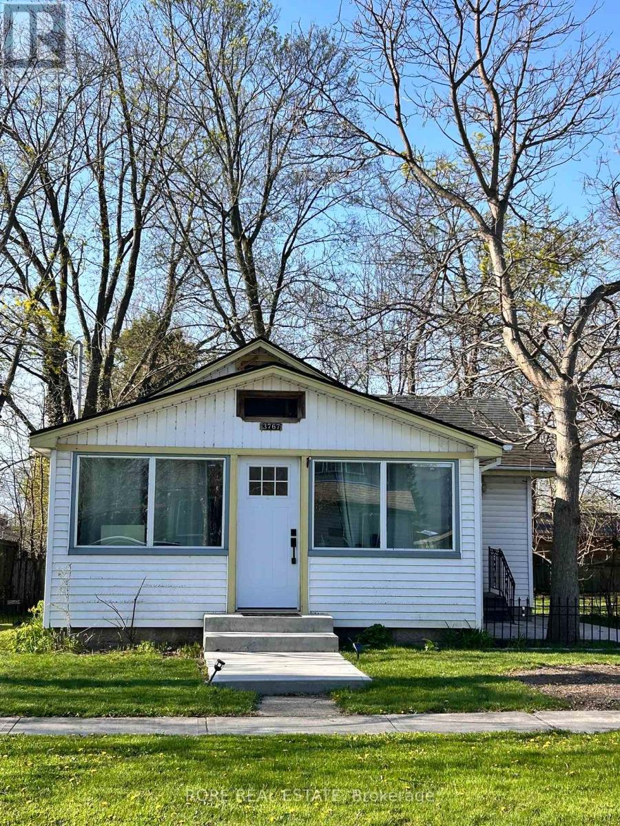 3767 Concord Avenue, Fort Erie, Ontario  L0S 1B0 - Photo 2 - X13122094