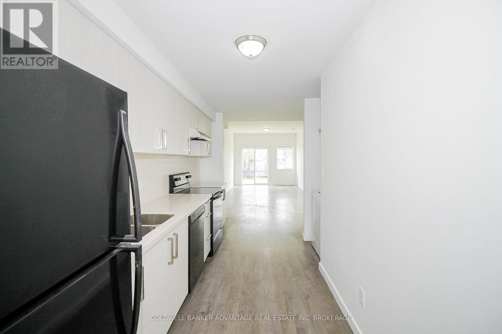 329 Chaffey Street, Welland, Ontario  L3B 2Y7 - Photo 6 - X13122166
