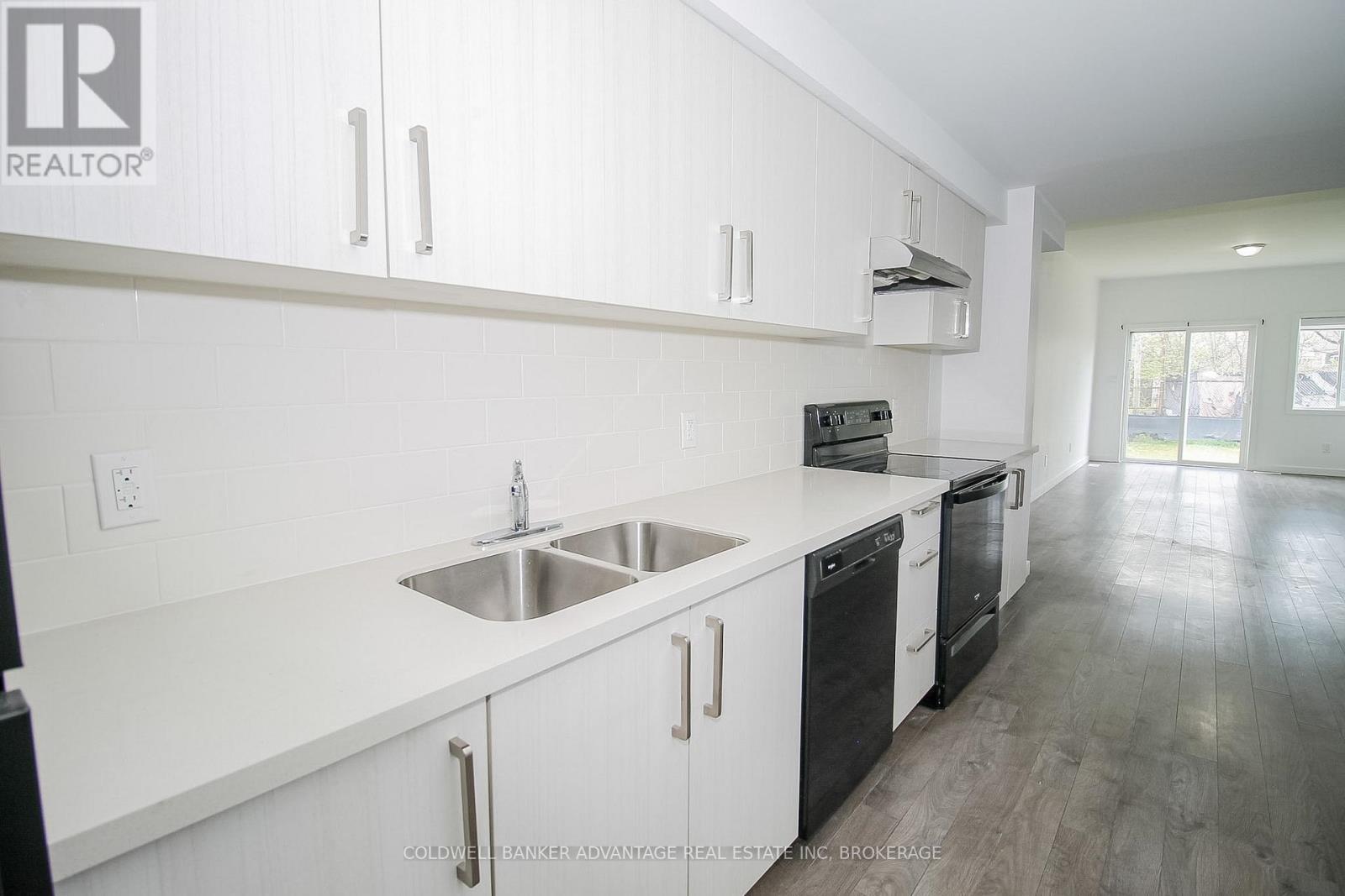 329 Chaffey Street, Welland, Ontario  L3B 2Y7 - Photo 7 - X13122166