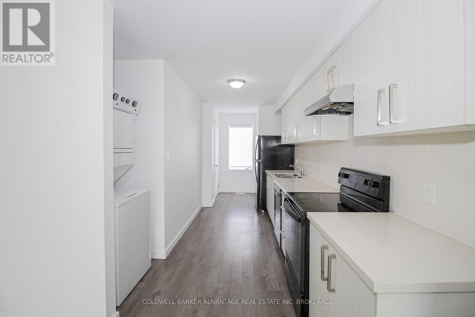 329 Chaffey Street, Welland, Ontario  L3B 2Y7 - Photo 8 - X13122166