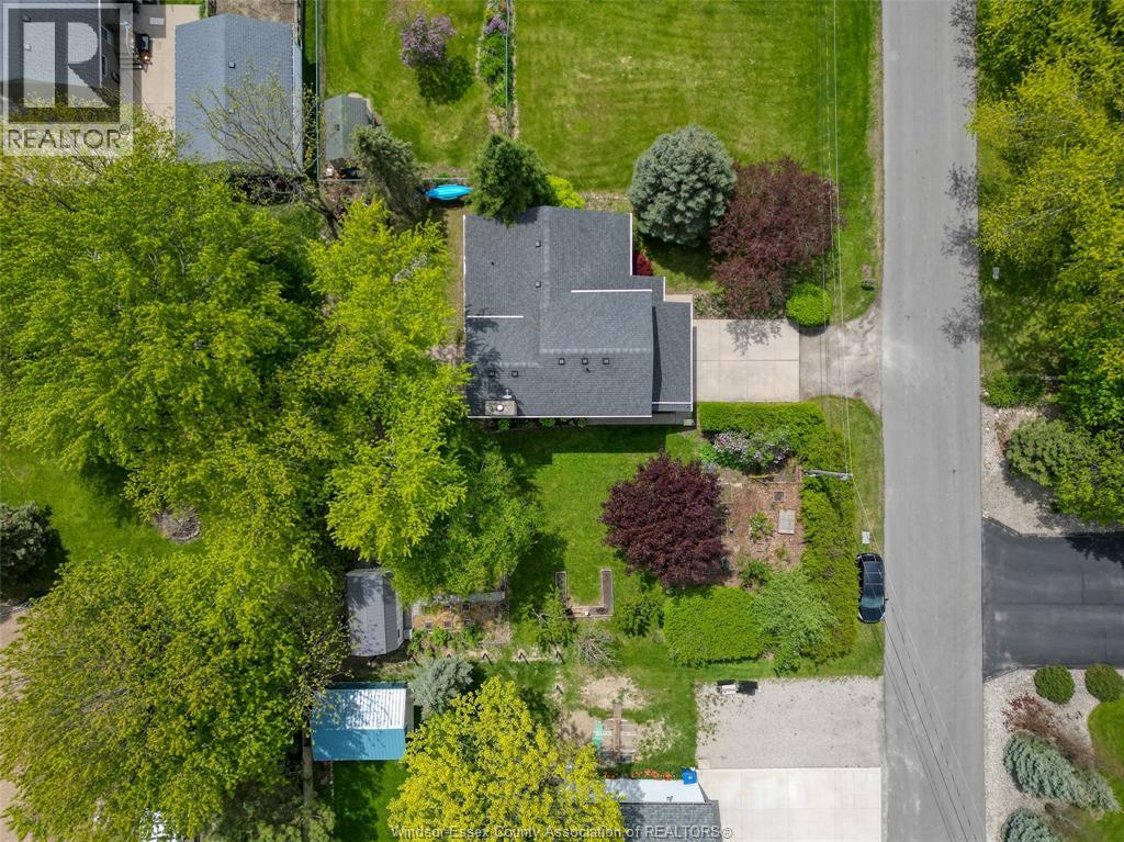 888 Bayview, Kingsville, Ontario  N9Y 2M3 - Photo 2 - 26011001