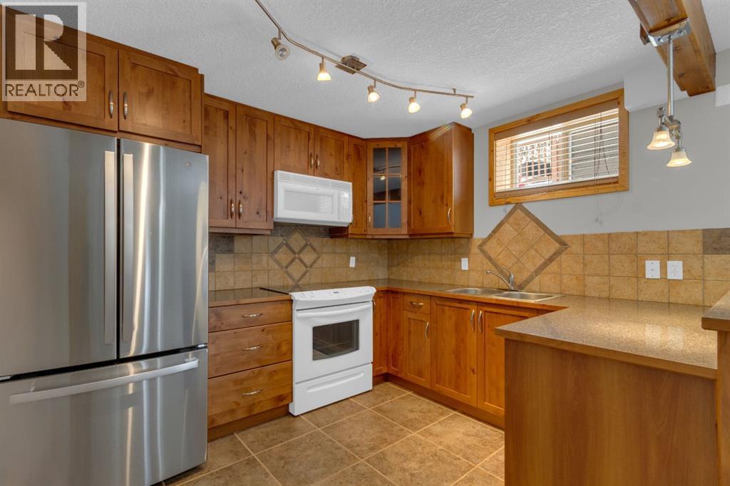 330 Casale Place, Canmore, Alberta  T1W 3G2 - Photo 29 - A2303099