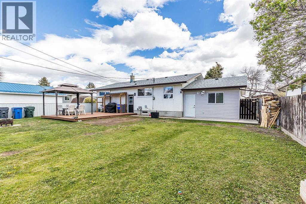 1384 10 Avenue Ne, Medicine Hat, Alberta  T1A 6G3 - Photo 47 - A2310283