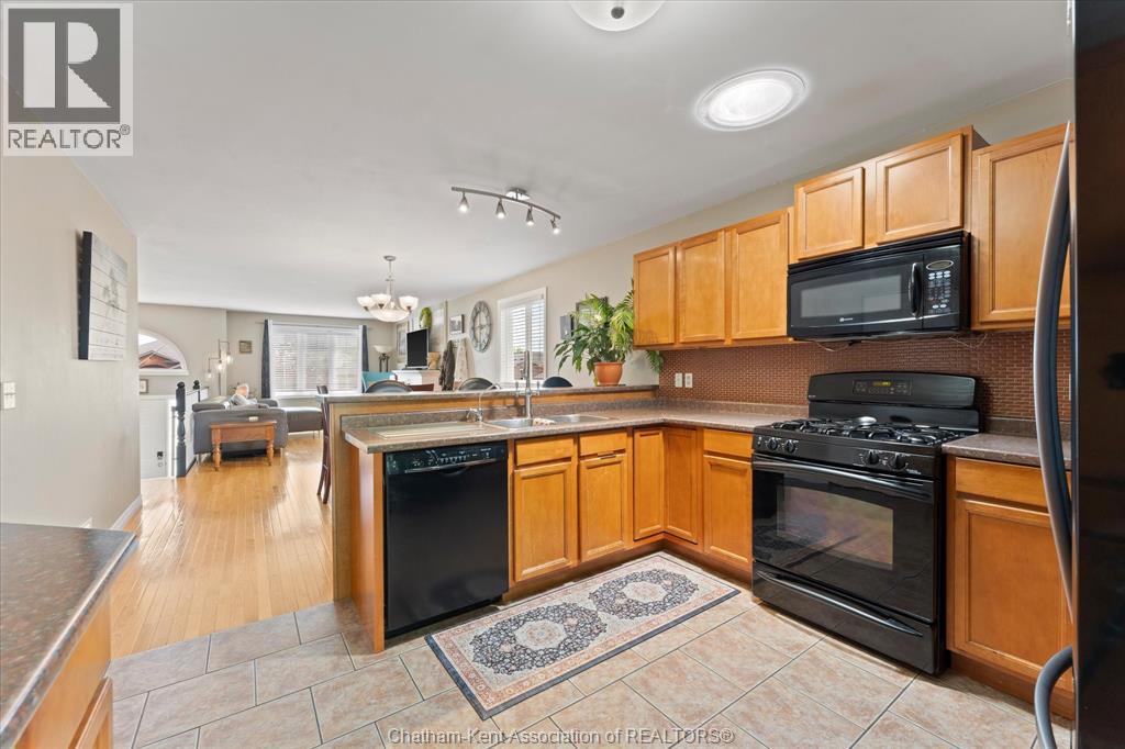 12106 Ducharme Lane, Mcgregor, Ontario  N0R 1J0 - Photo 16 - 26010995