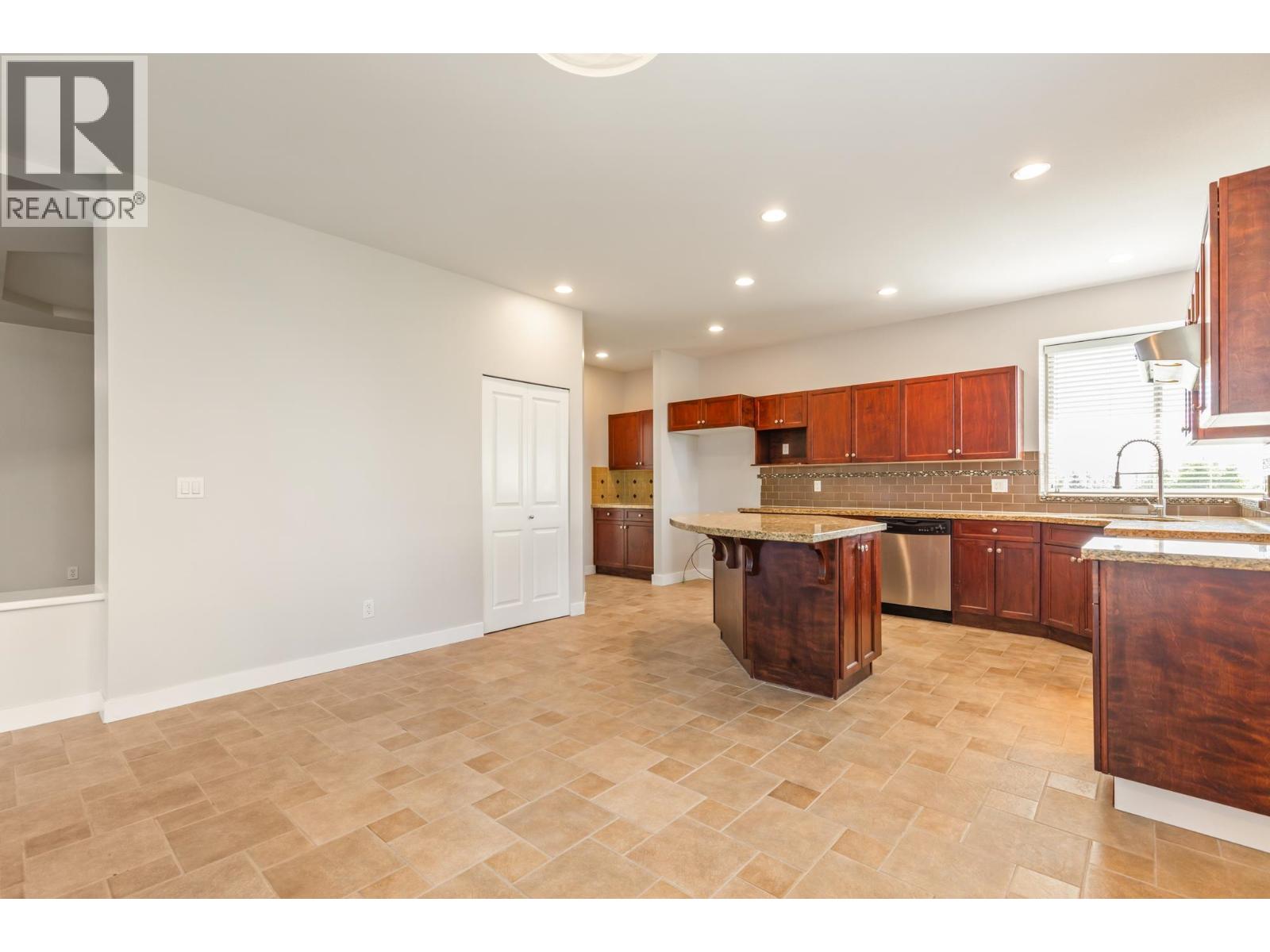 75 Maple Drive, Port Moody, British Columbia  V3H 0A7 - Photo 8 - R3122695