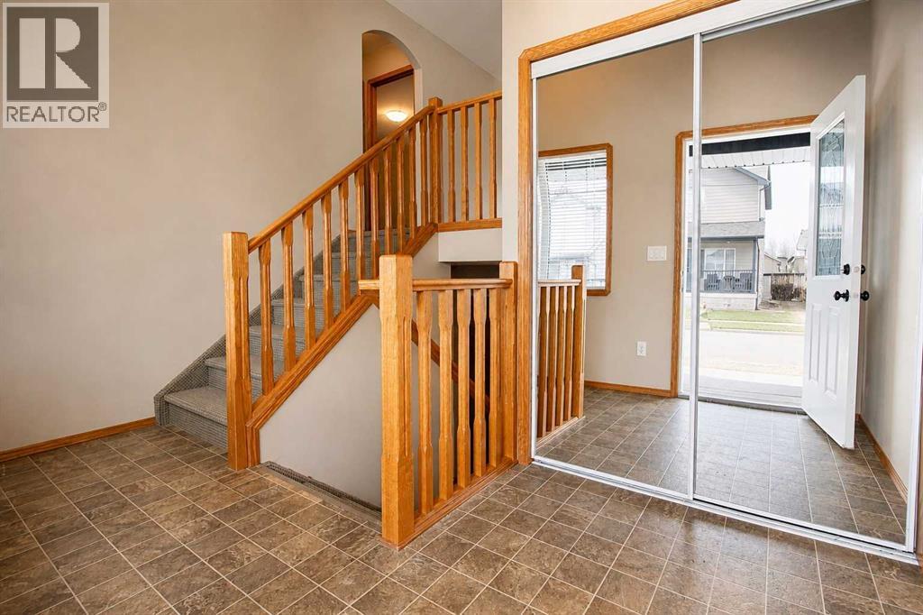 60 Vickers Close, Red Deer, Alberta  T4R 0E6 - Photo 23 - A2307326