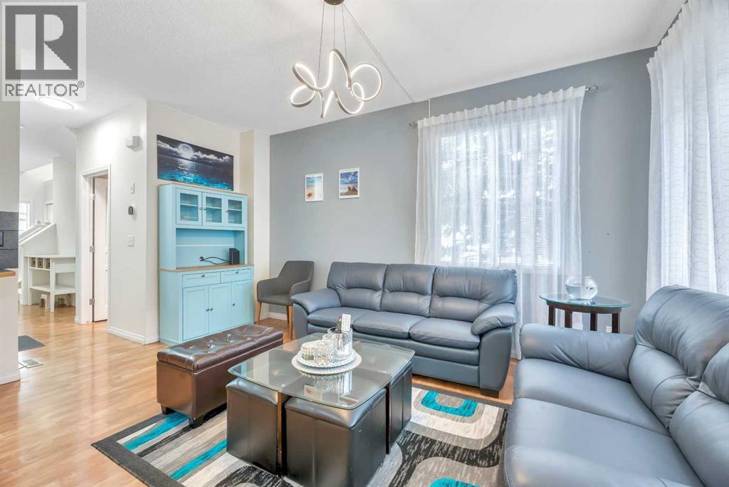 49 Everridge Gardens SW, Calgary, Alberta  t2y 0g8 - Photo 11 - A2305041