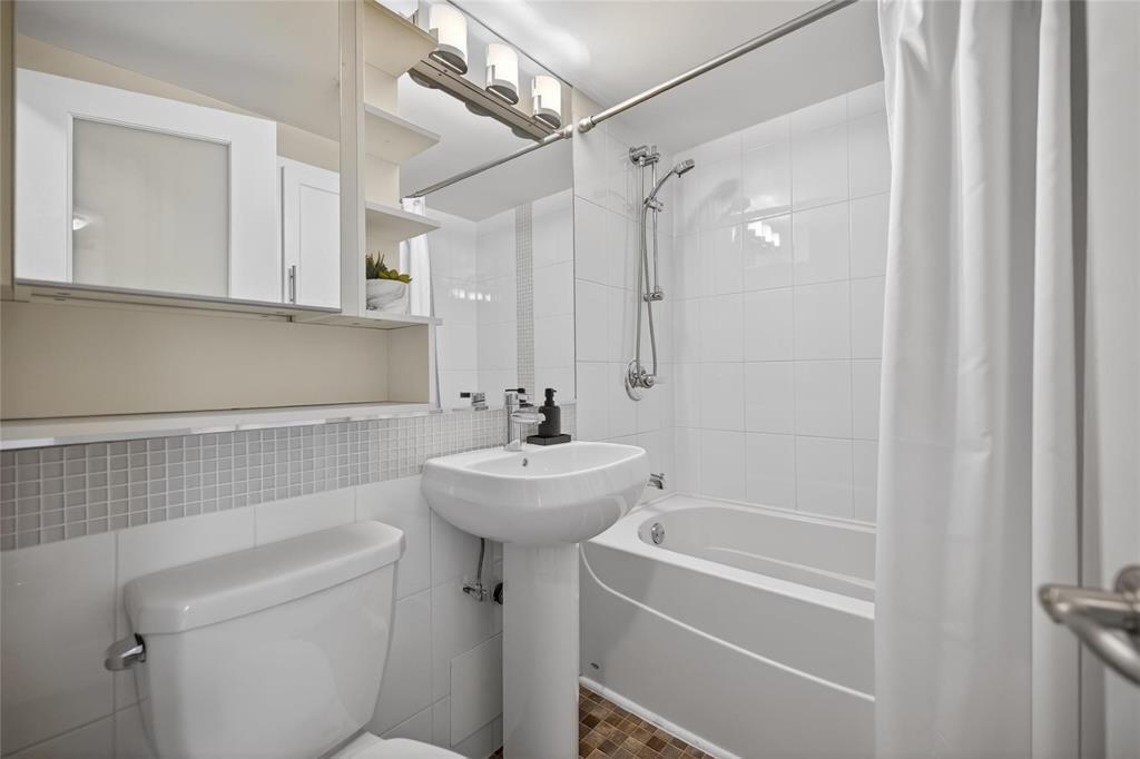 606 71 Roslyn Road, Winnipeg, Manitoba  R3L 0G2 - Photo 25 - 202610395
