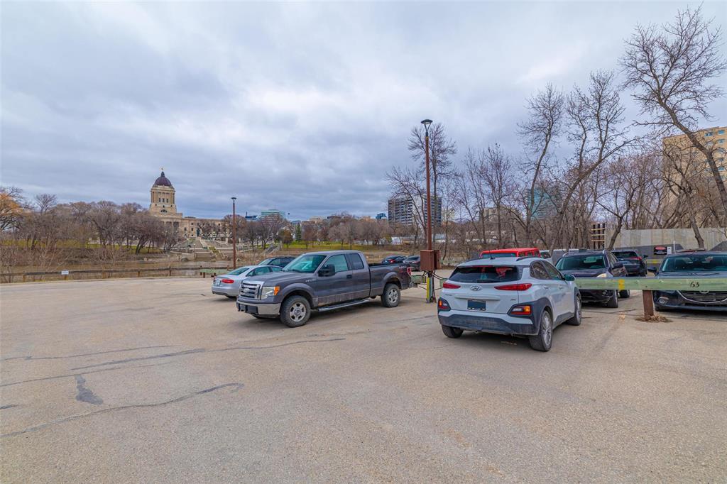 606 71 Roslyn Road, Winnipeg, Manitoba  R3L 0G2 - Photo 41 - 202610395