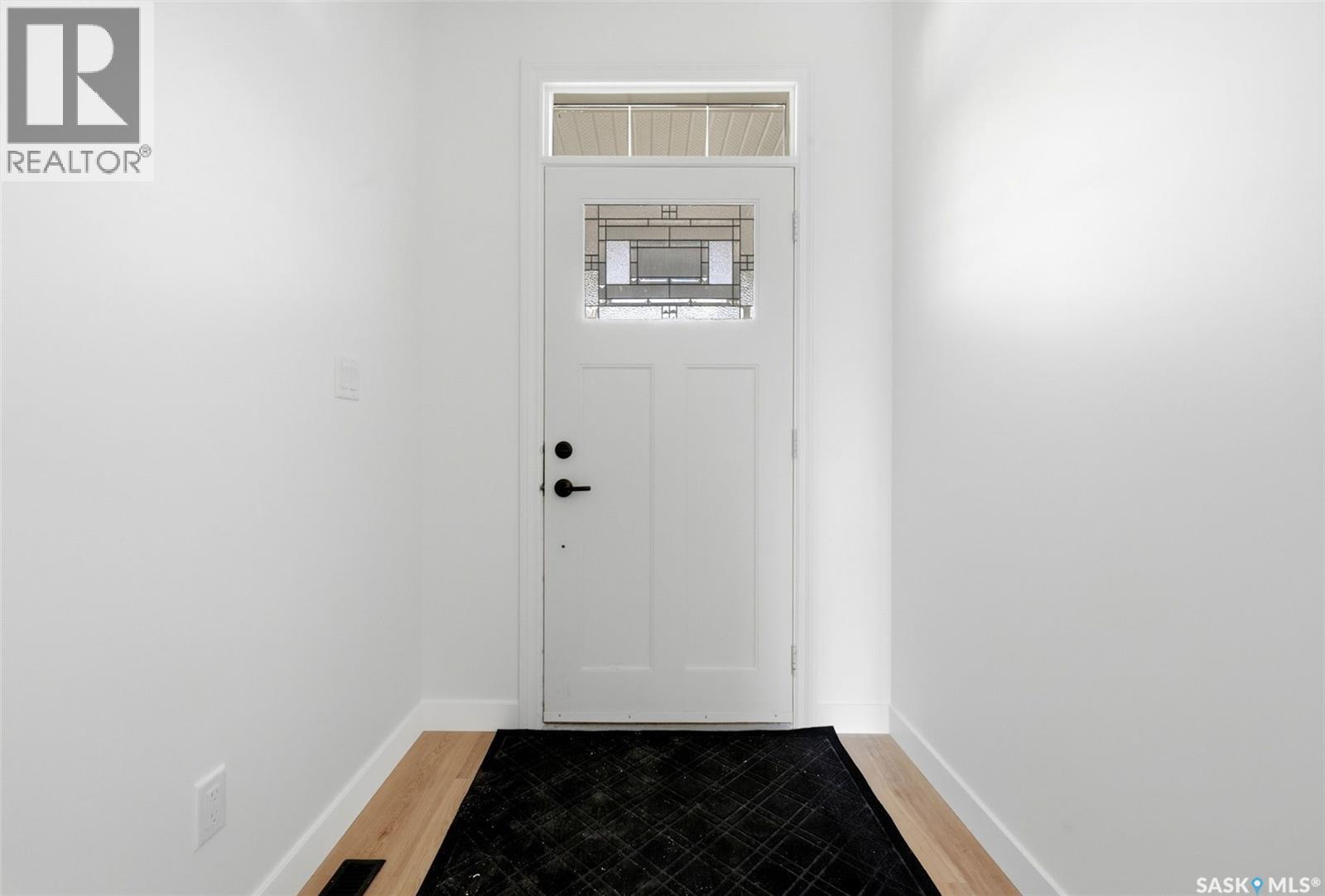 1361 Kent Street, Regina, Saskatchewan  S4T 5T2 - Photo 6 - SK035655