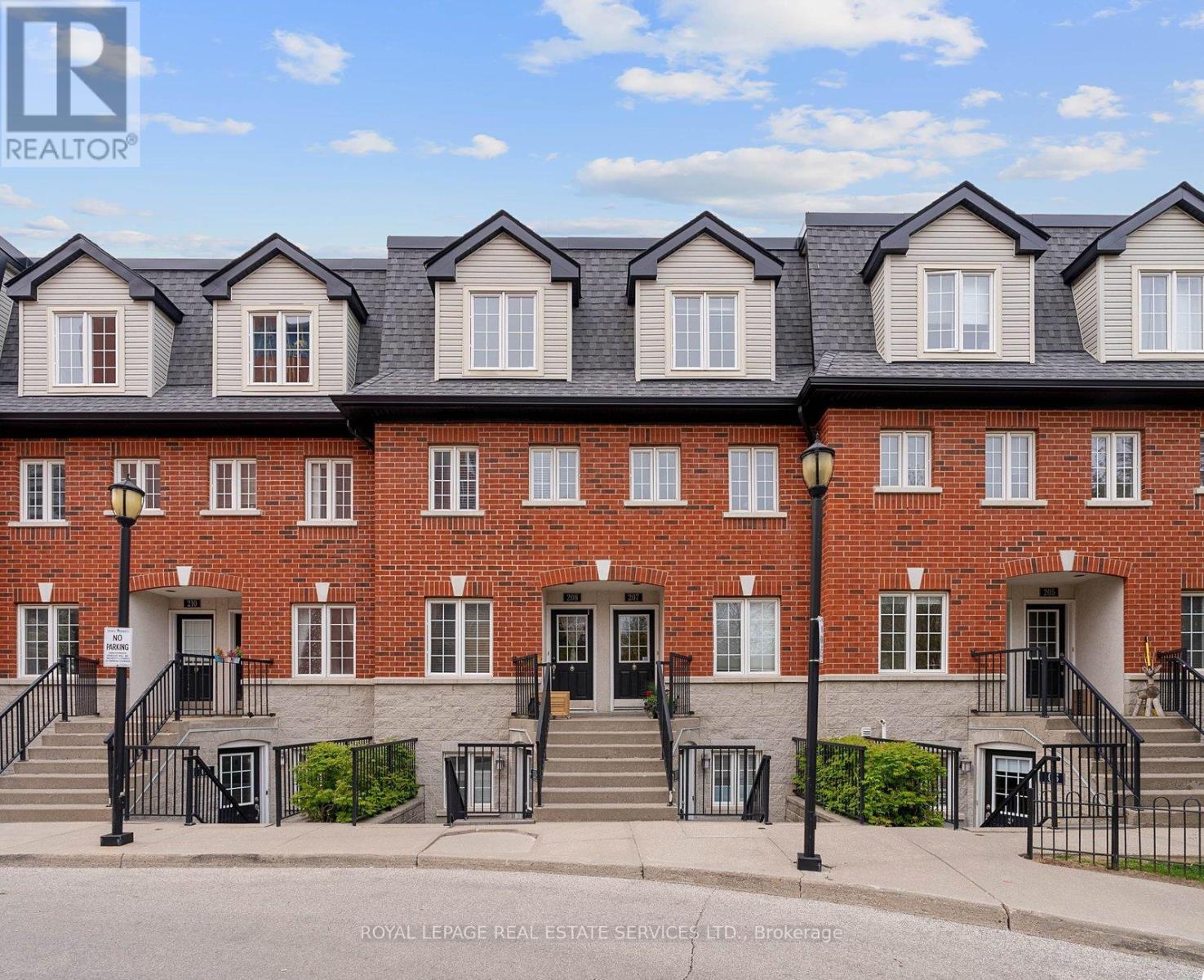 207 - 262 ST HELENS AVENUE, Toronto, Ontario