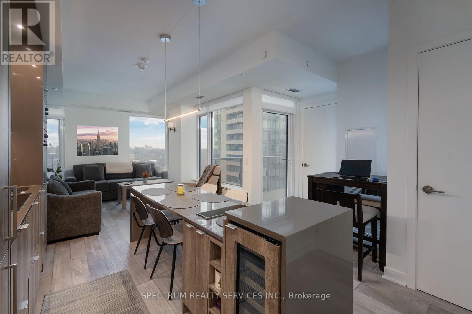 1905 - 11 Yorkville Avenue, Toronto, Ontario  M4W 0B7 - Photo 13 - C13122188