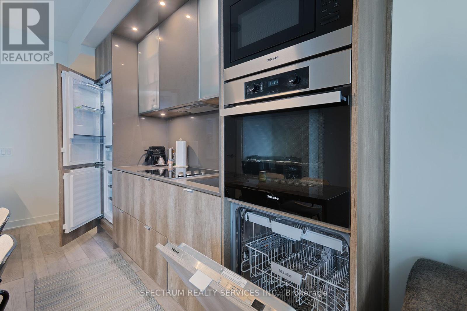 1905 - 11 Yorkville Avenue, Toronto, Ontario  M4W 0B7 - Photo 14 - C13122188