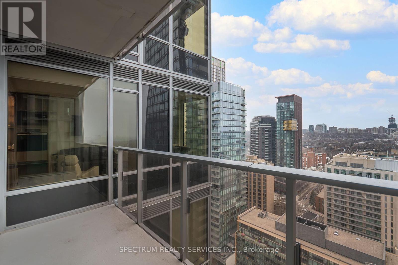 1905 - 11 Yorkville Avenue, Toronto, Ontario  M4W 0B7 - Photo 18 - C13122188