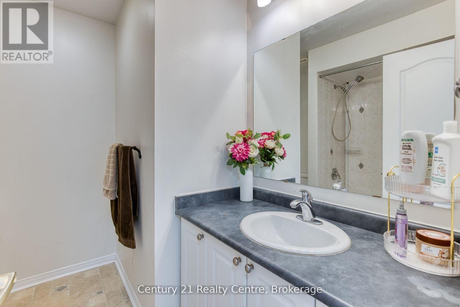 45 Hatch Street E, Whitby, Ontario  L1M 2H9 - Photo 32 - E13122132