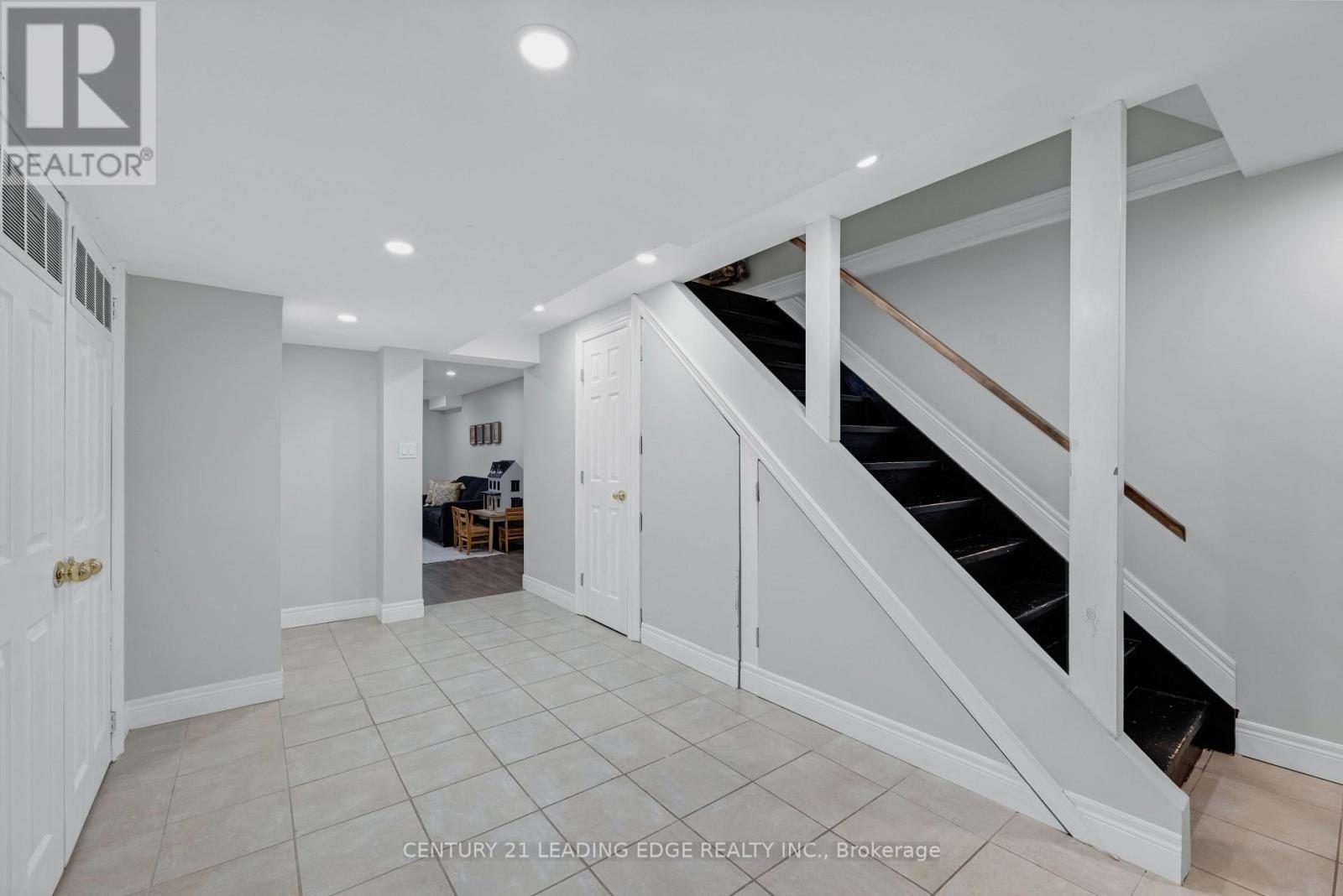 529 Pelletier Court, Newmarket, Ontario  L3X 2N7 - Photo 18 - N13122088