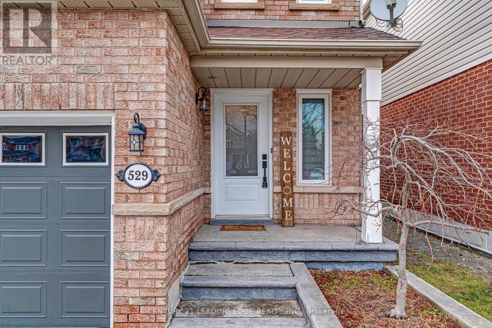 529 Pelletier Court, Newmarket, Ontario  L3X 2N7 - Photo 2 - N13122088