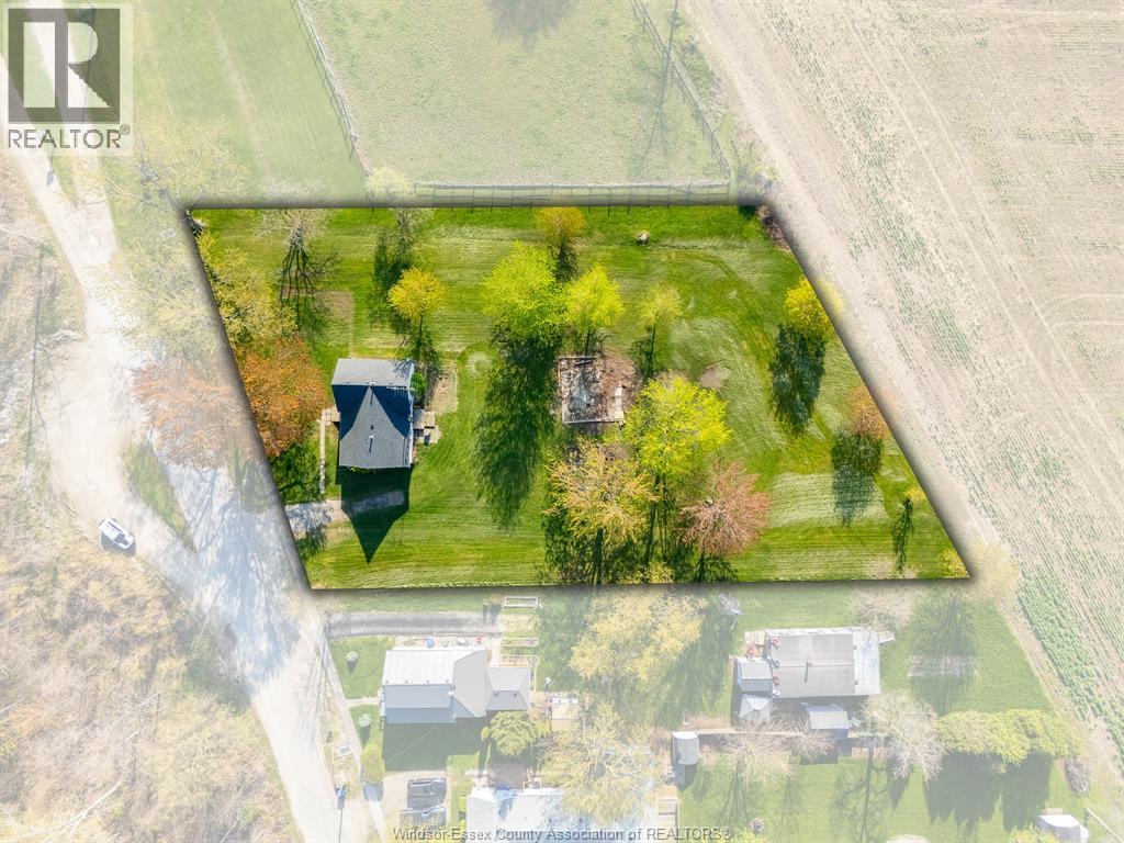 7045 Ford Street, Comber, Ontario  N0P 1J0 - Photo 19 - 26008611