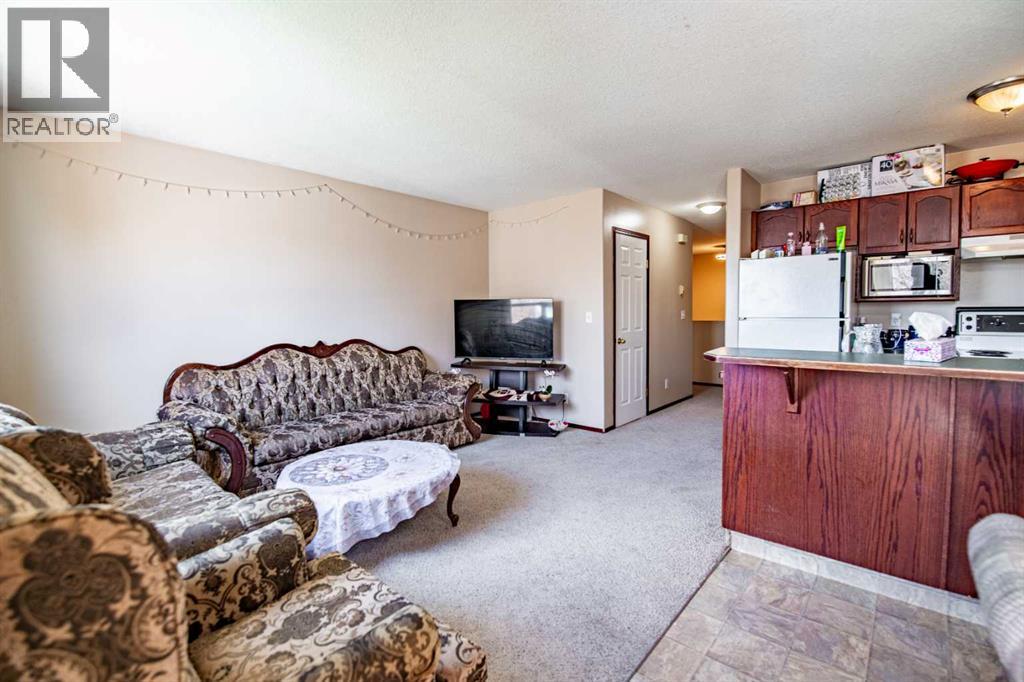 5817 60 Avenue, Red Deer, Alberta  T4N 5S2 - Photo 8 - A2308079