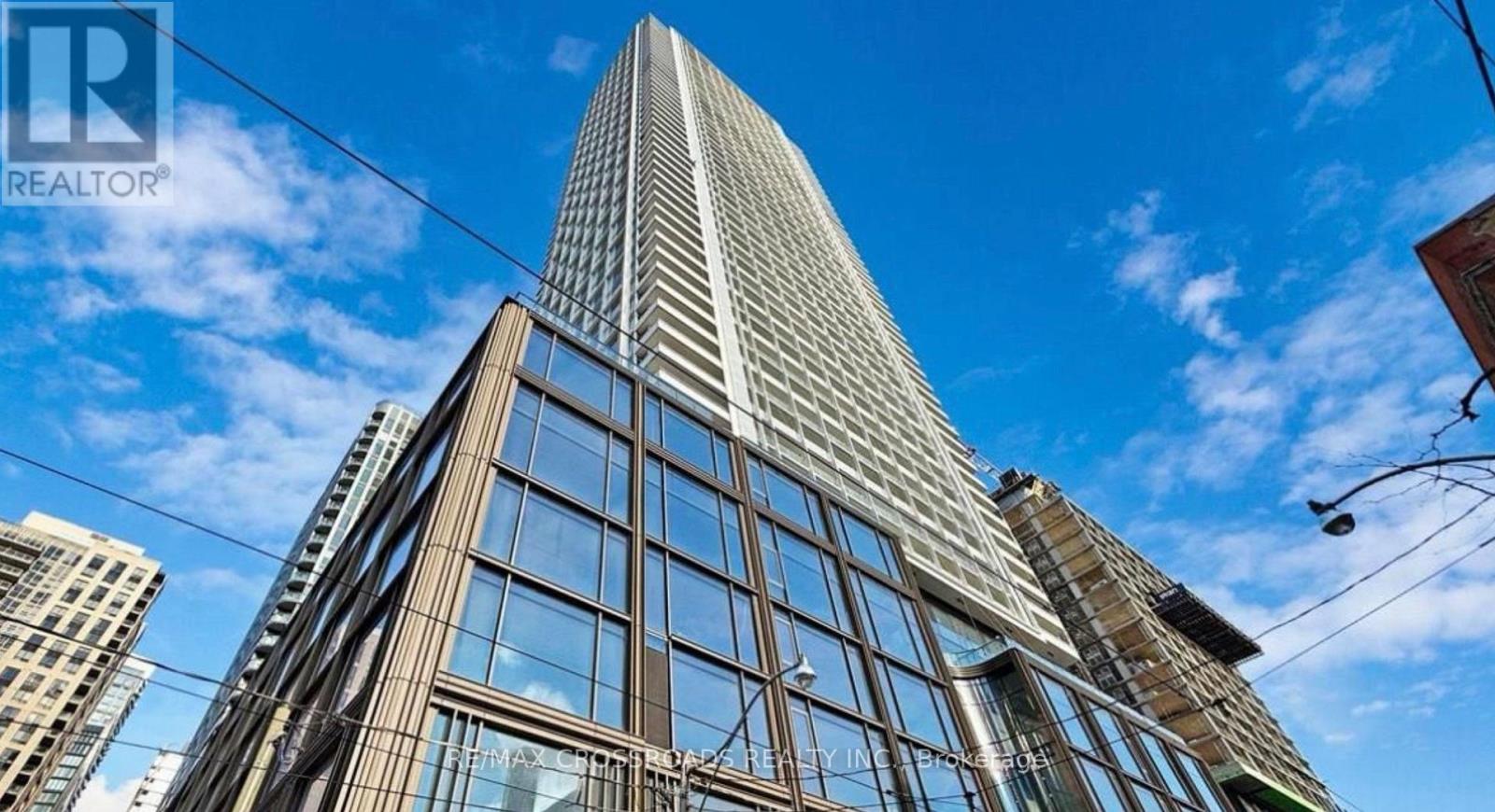 2012 - 88 QUEEN STREET E, Toronto, Ontario
