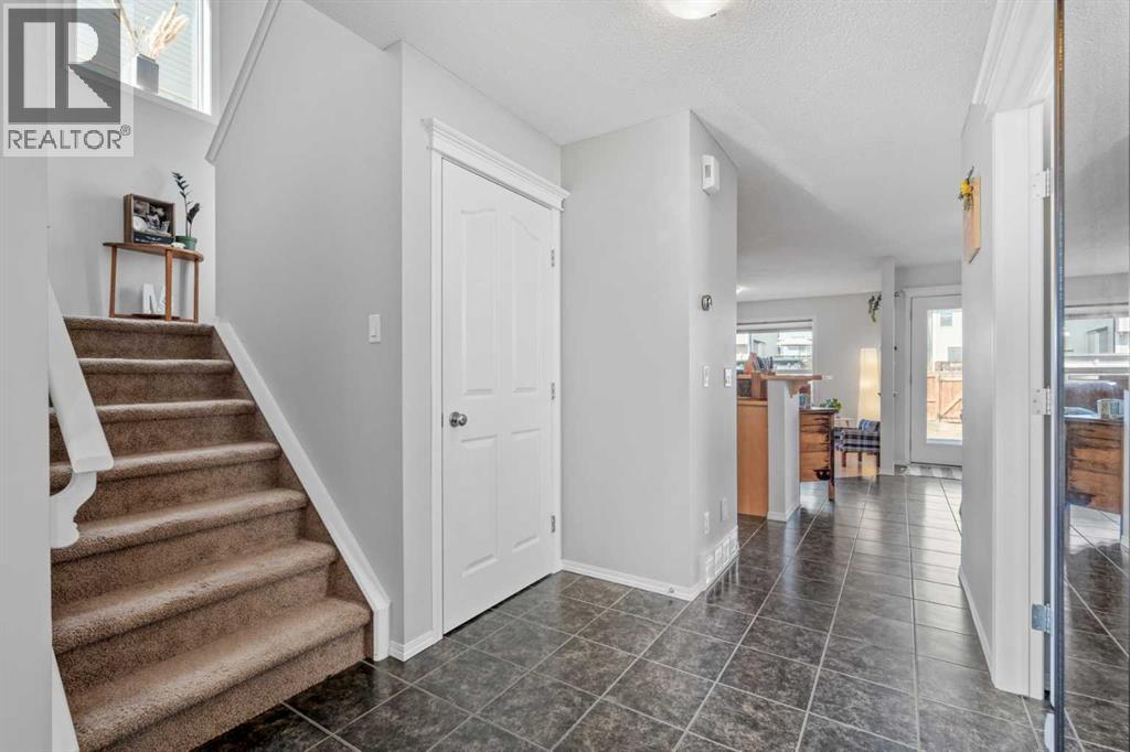 52 Evansford Road Nw, Calgary, Alberta  T3P 1G8 - Photo 5 - A2303823