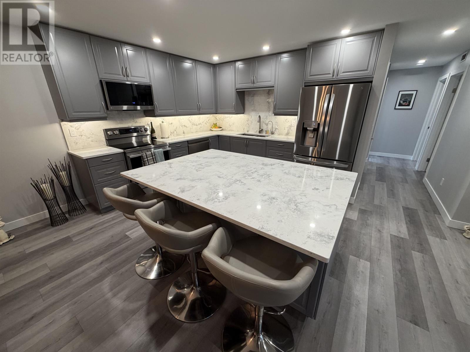 303 149 Fanshaw ST, Thunder Bay, Ontario