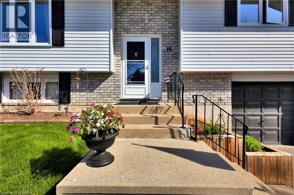 16 Sandlewood Avenue, Brantford, Ontario  N3V 1C6 - Photo 5 - 40824211