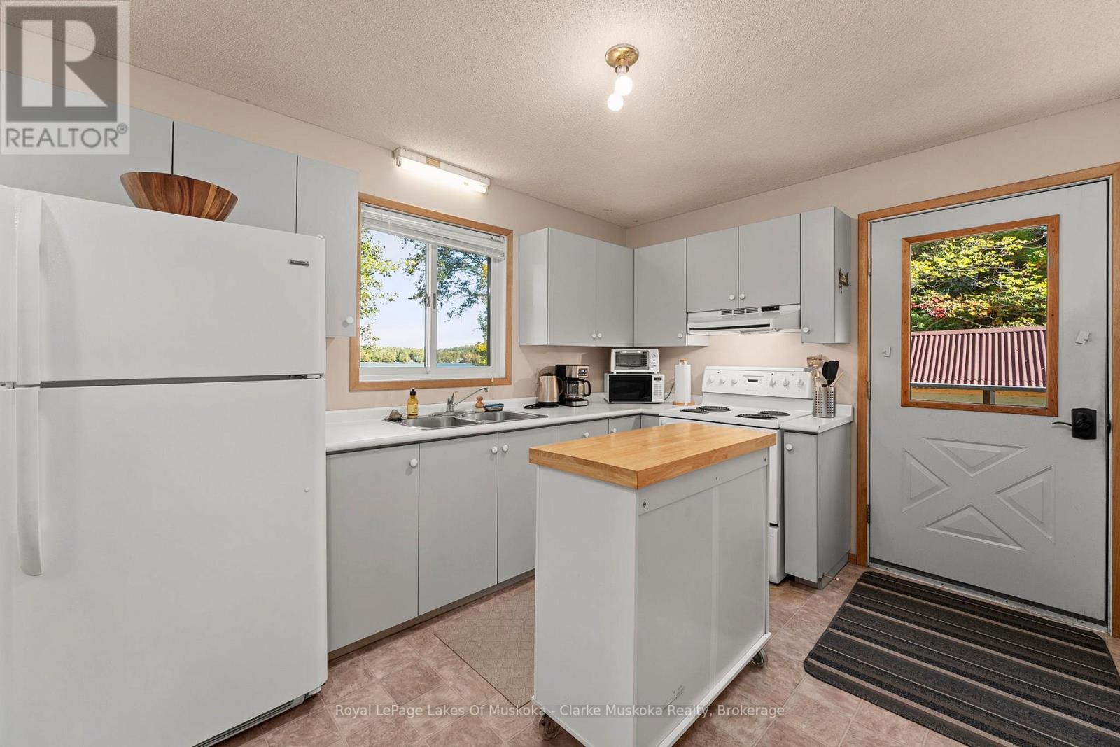 1100 Sonora Drive, Algonquin Highlands (Stanhope), Ontario  K0M 1J2 - Photo 14 - X12419603