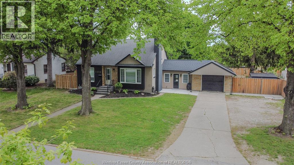 2458 Buckingham DRIVE, Windsor, Ontario
