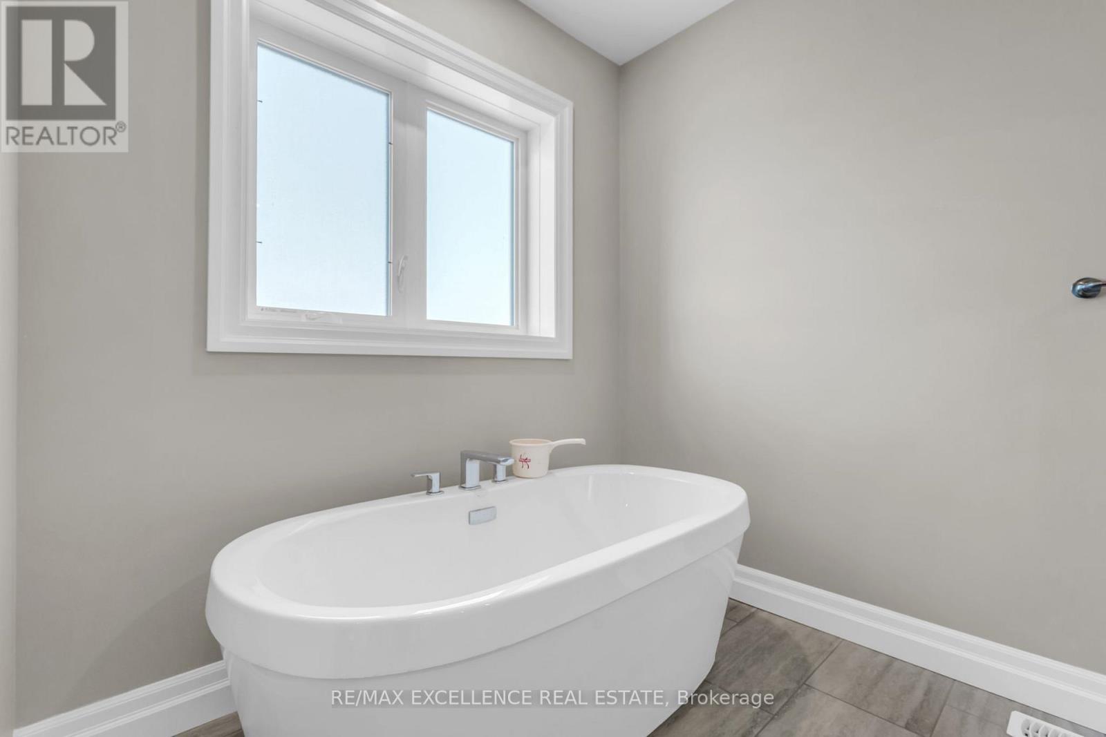 33 - 1061 Eagletrace Drive, London North, Ontario  N6G 0T3 - Photo 30 - X13122046