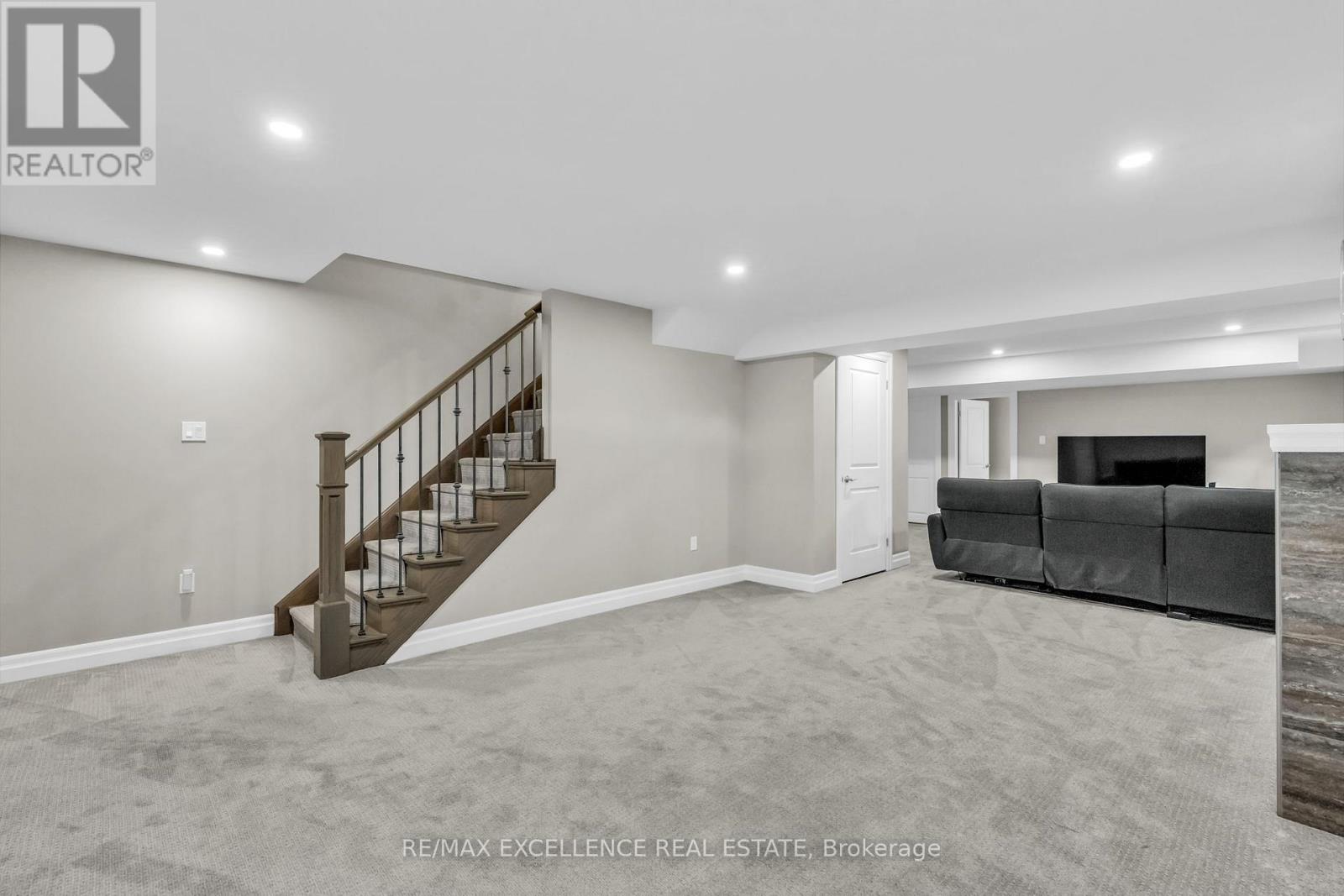 33 - 1061 Eagletrace Drive, London North, Ontario  N6G 0T3 - Photo 32 - X13122046