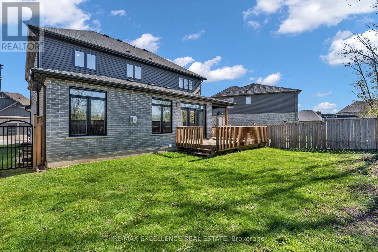 33 - 1061 Eagletrace Drive, London North, Ontario  N6G 0T3 - Photo 40 - X13122046