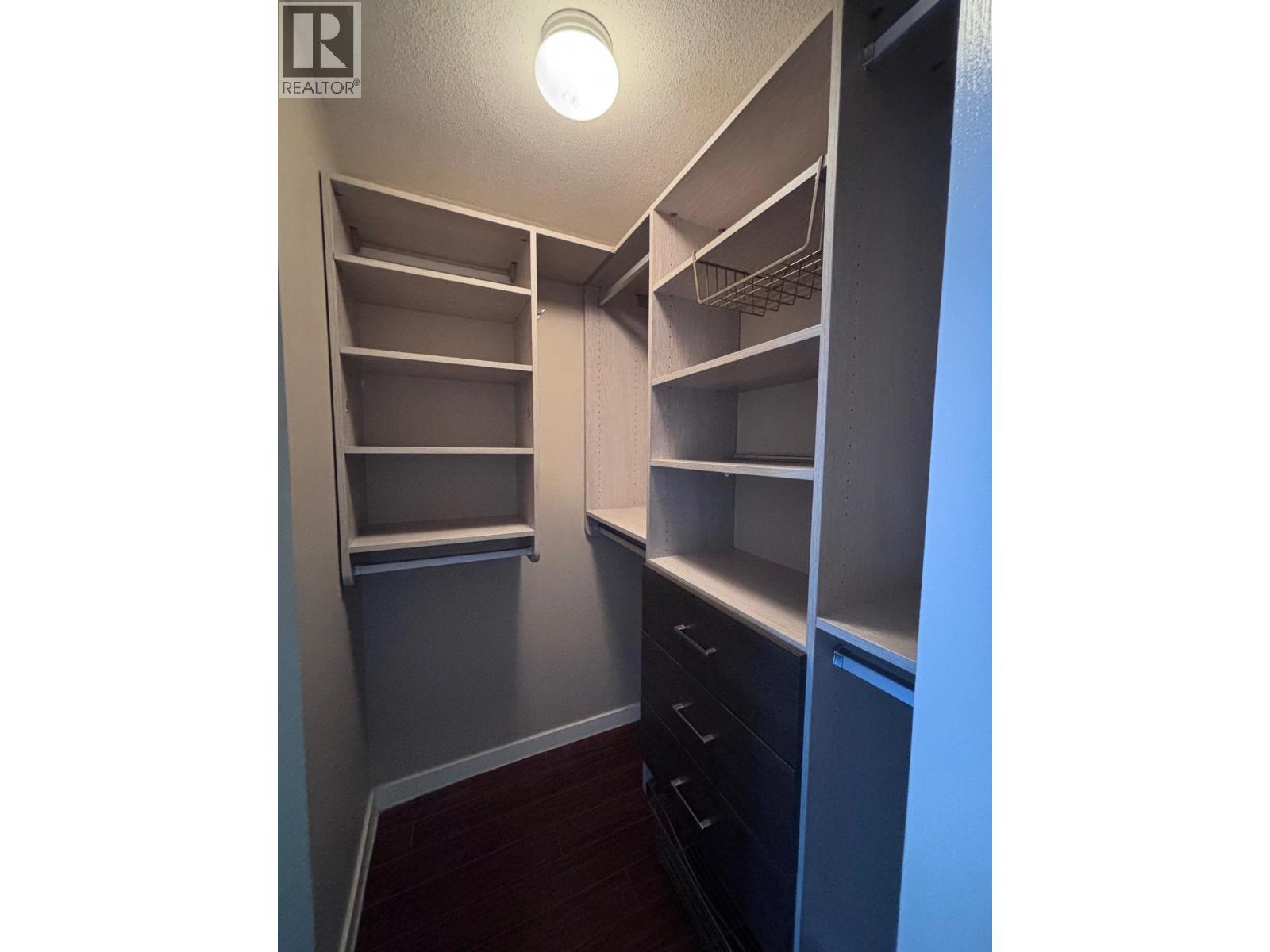 303 2958 Whisper Way, Coquitlam, British Columbia  V3E 3S7 - Photo 5 - R3118466