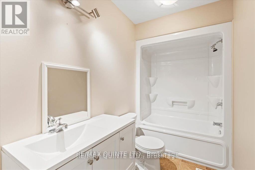 240 College Street E, Belleville, Ontario  K8N 2V9 - Photo 14 - X13122256