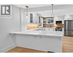 101 HOUGHTON Avenue S, Hamilton, Ontario