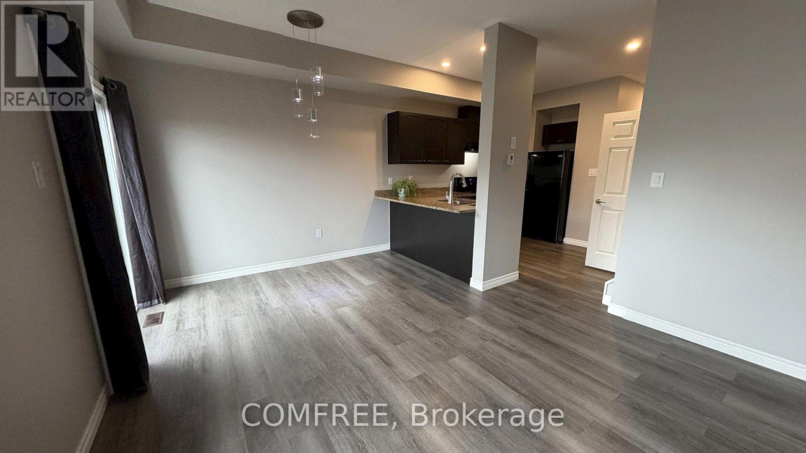 175 Stanley Street, Barrie (East Bayfield), Ontario  L4M 0G2 - Photo 6 - S13122382