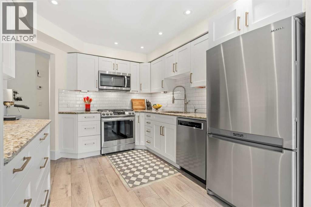 212 Coachway Lane SW, Calgary, Alberta  T3H 2V9 - Photo 3 - A2293656