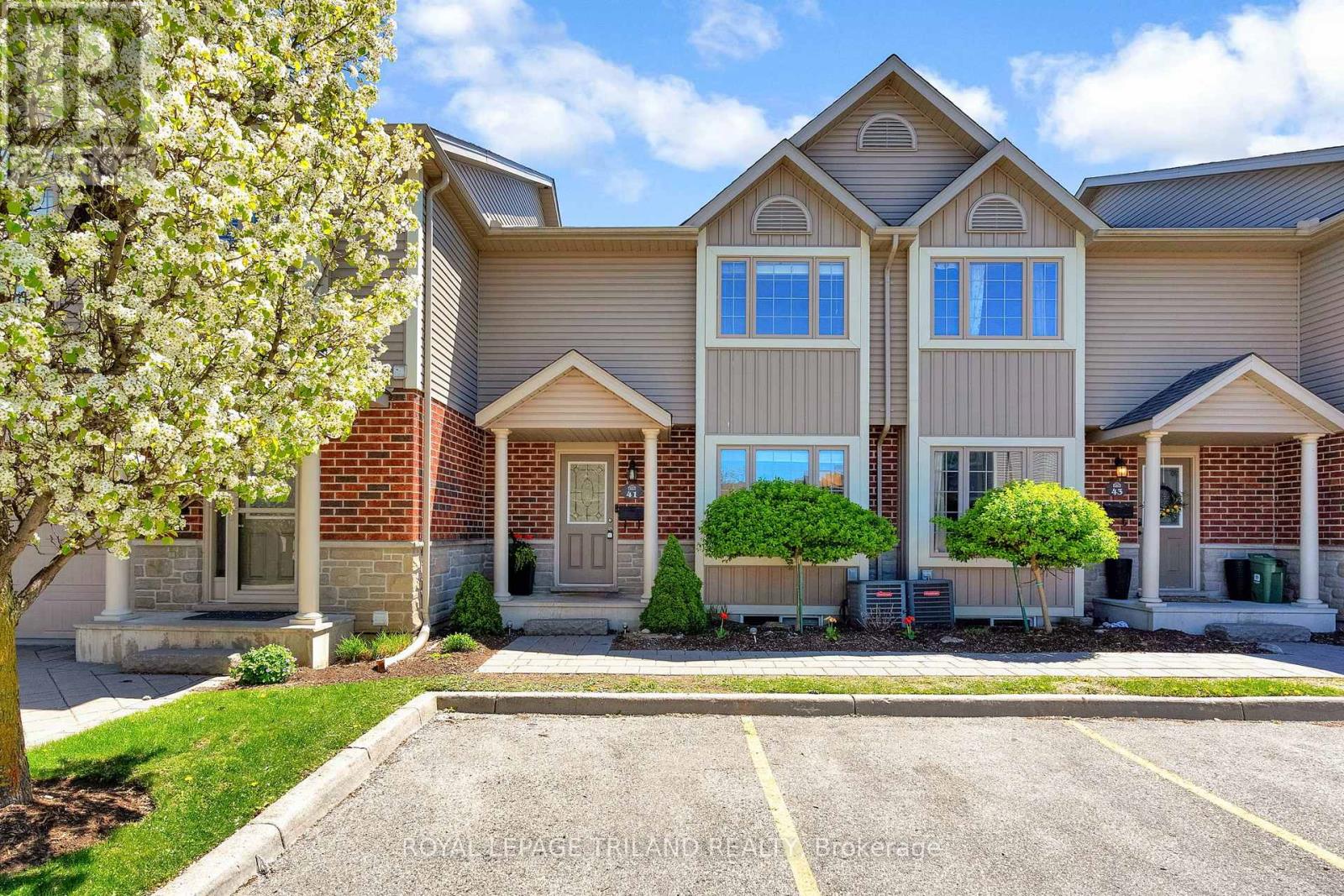 41 - 2145 North Routledge Park