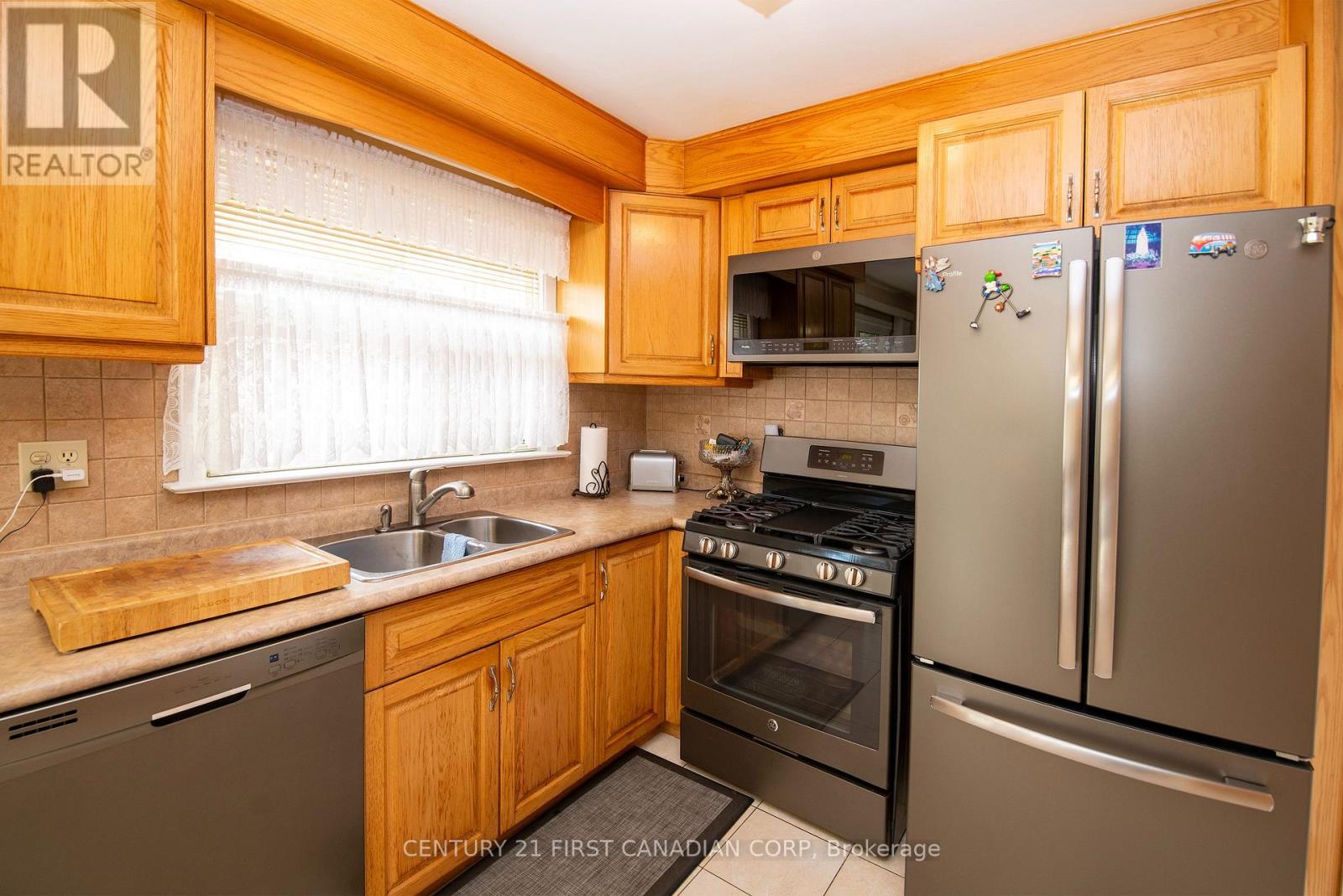 45 Manitoulin Drive, London East, Ontario  N5W 1M2 - Photo 18 - X13122384