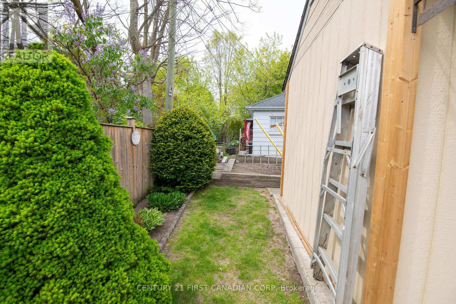 45 Manitoulin Drive, London East, Ontario  N5W 1M2 - Photo 31 - X13122384